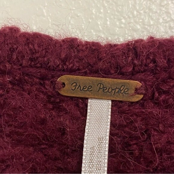 Free People Sweater Womens Size Large Maroon Lofty Oversize Sweater V Neck - Picture 9 of 12